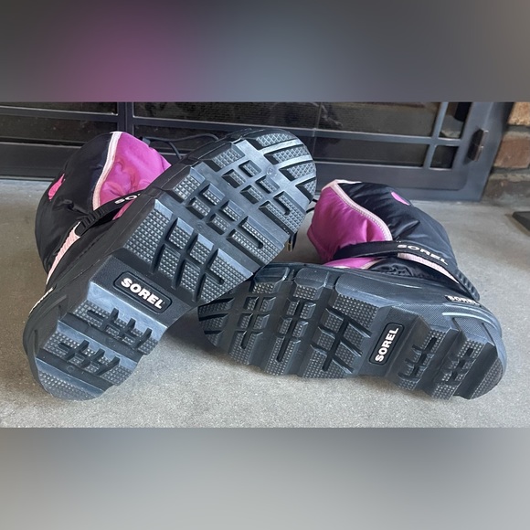 Girl Sorel snow boots NWOT - Picture 9 of 9